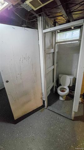 15456 Saratoga Street, Detroit, MI 48205