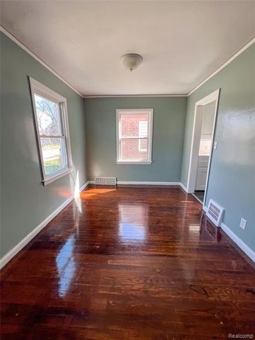 15456 Saratoga Street, Detroit, MI 48205