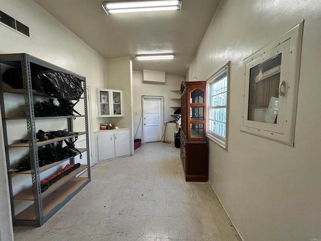 1202 E Plymouth Street, Long Beach, CA 90805