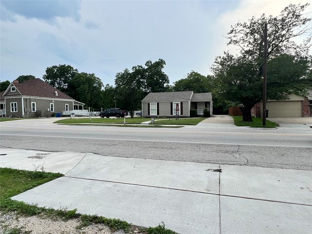 808 N Goliad Street, Rockwall, TX 75087