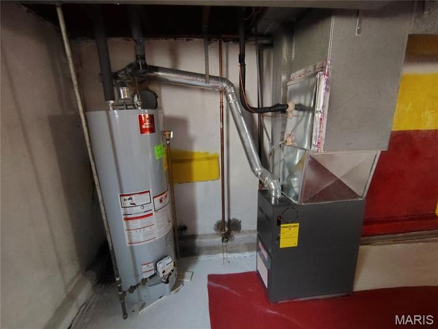 6906 Leedale Drive, Velda Village, MO 63121