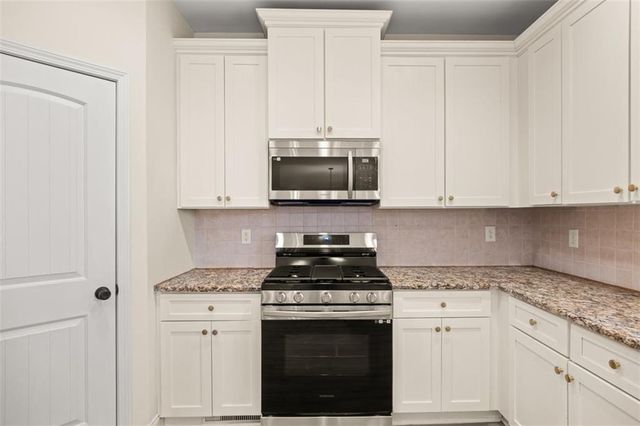 1300 Primrose Park Road, Sugar Hill, GA 30518