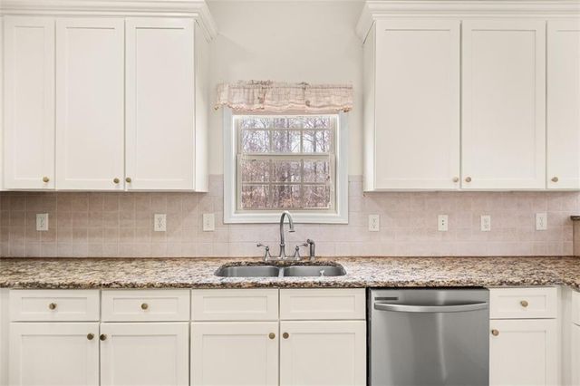 1300 Primrose Park Road, Sugar Hill, GA 30518