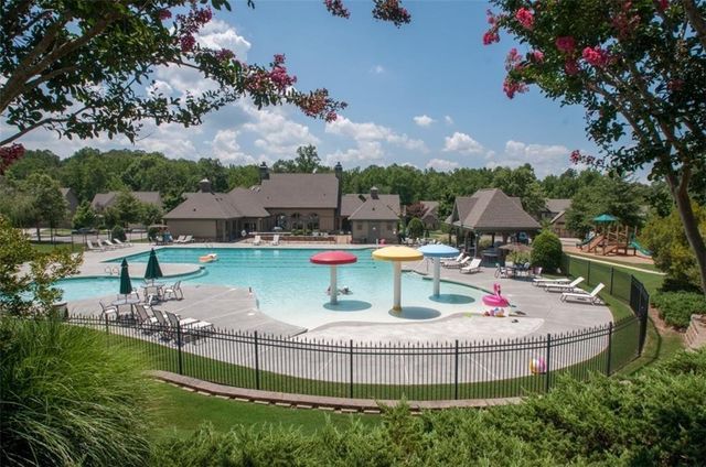 1300 Primrose Park Road, Sugar Hill, GA 30518