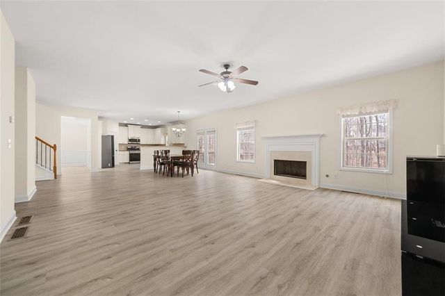 1300 Primrose Park Road, Sugar Hill, GA 30518