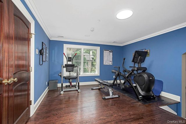 301 Whippoorwill Road, Chappaqua, NY 10514