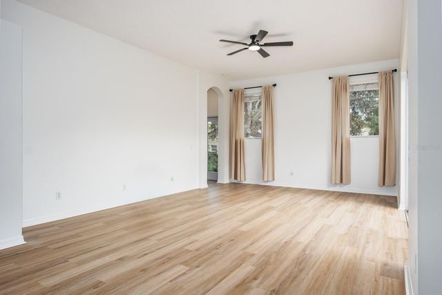 527 BRIDLE PATH WAY, Tarpon Springs, FL 34688