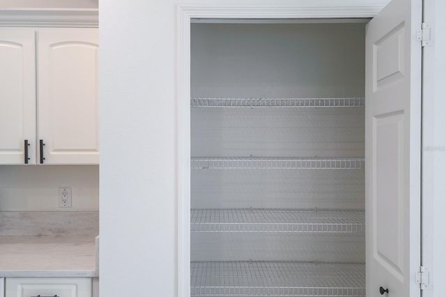 527 BRIDLE PATH WAY, Tarpon Springs, FL 34688