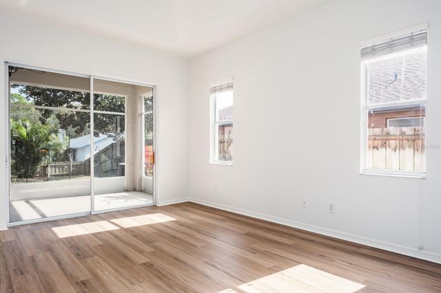 527 BRIDLE PATH WAY, Tarpon Springs, FL 34688