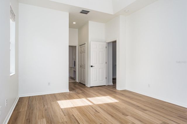 527 BRIDLE PATH WAY, Tarpon Springs, FL 34688