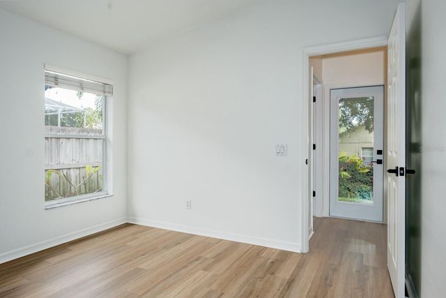 527 BRIDLE PATH WAY, Tarpon Springs, FL 34688