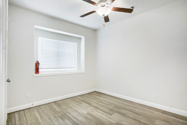 9615 Slumbering Willow Lane, Richmond, TX 77406