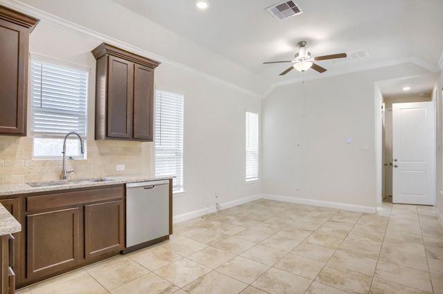 9615 Slumbering Willow Lane, Richmond, TX 77406