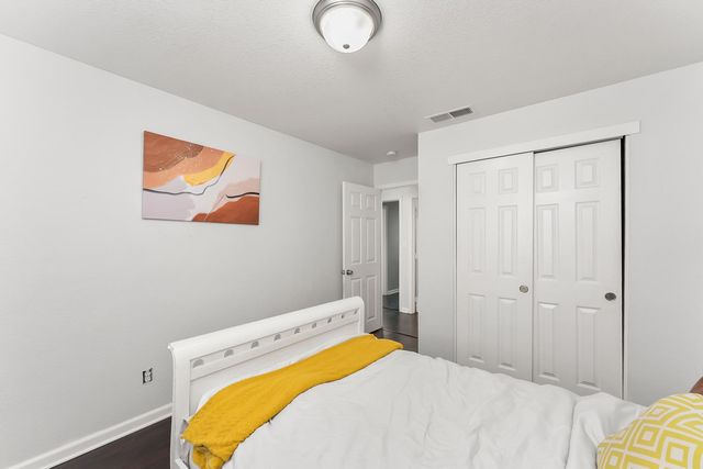 6353 La Cienega Dr, North Highlands, CA 95660