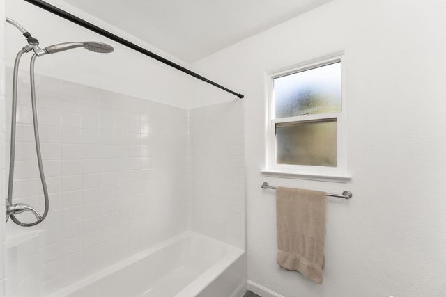 6353 La Cienega Dr, North Highlands, CA 95660