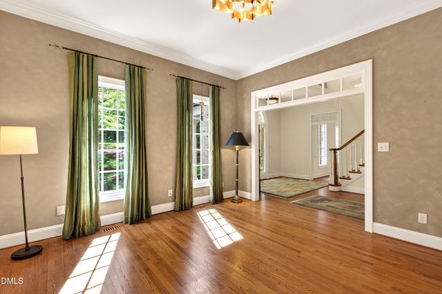 4933 Cremshaw Court, Raleigh, NC 27614