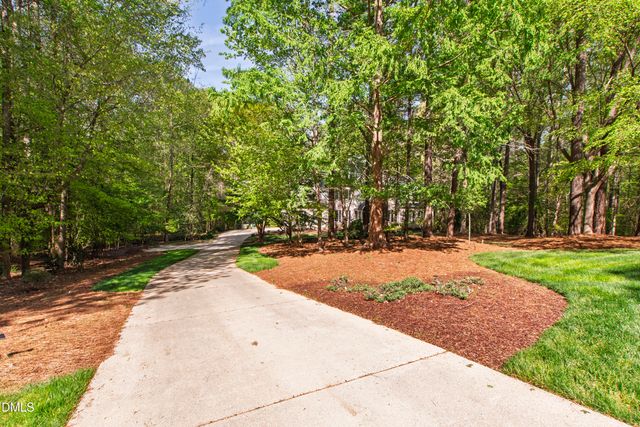 4933 Cremshaw Court, Raleigh, NC 27614