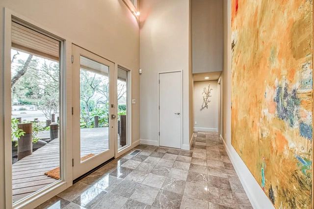 2352 W Loma Linda Avenue, Fresno, CA 93711