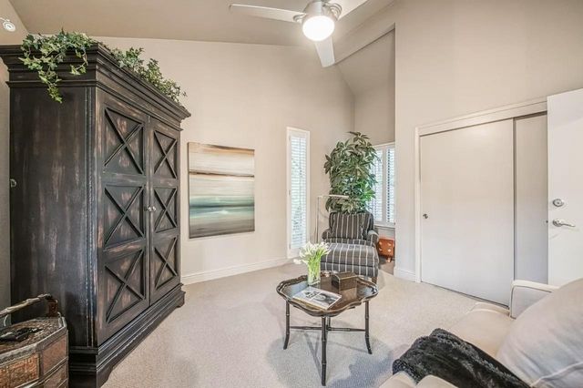 2352 W Loma Linda Avenue, Fresno, CA 93711