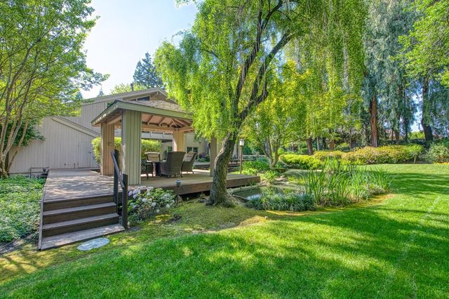 2352 W Loma Linda Avenue, Fresno, CA 93711