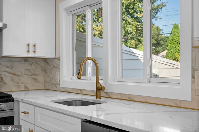 407 E ELM ST, Lebanon, PA 17042