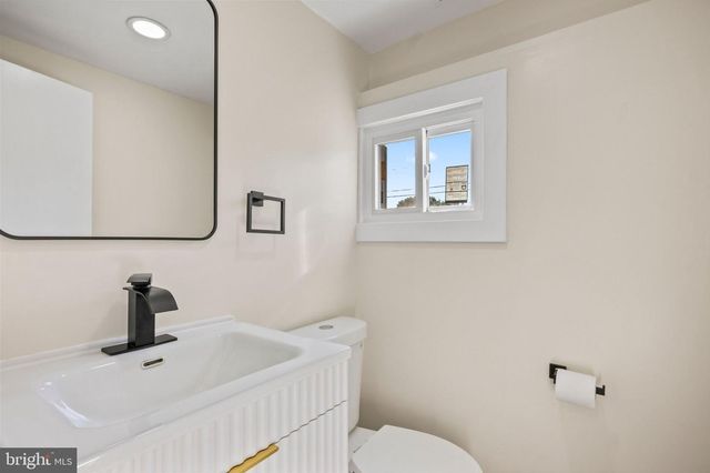 407 E ELM ST, Lebanon, PA 17042