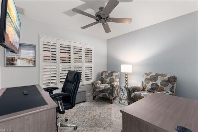 2034 Pine Isle LN # 2034, Naples, FL 34112