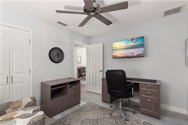 2034 Pine Isle LN # 2034, Naples, FL 34112