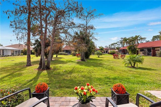 2034 Pine Isle LN # 2034, Naples, FL 34112