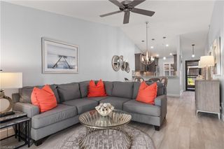 2034 Pine Isle LN # 2034, Naples, FL 34112