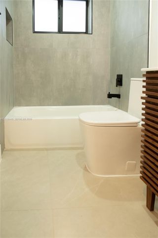 3983 SW 2nd St, Miami, FL 33134