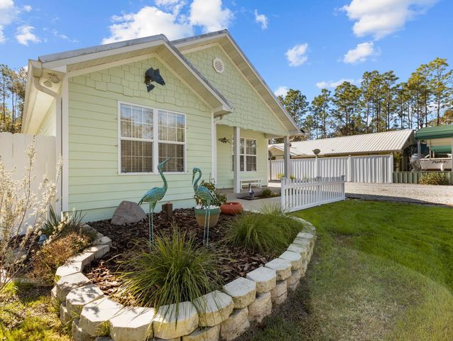 455 Kings Creek Circle, Steinhatchee, FL 32359