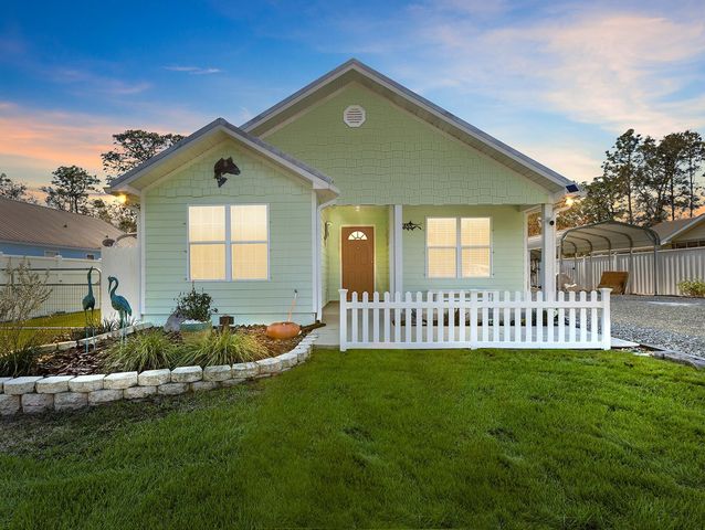 455 Kings Creek Circle, Steinhatchee, FL 32359