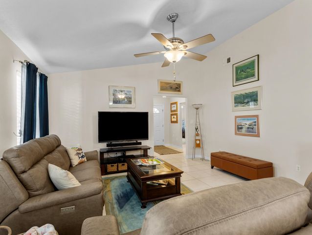 455 Kings Creek Circle, Steinhatchee, FL 32359