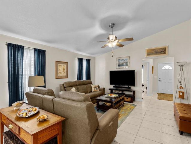 455 Kings Creek Circle, Steinhatchee, FL 32359