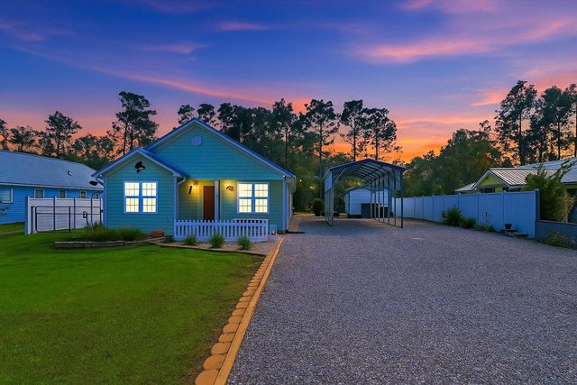 455 Kings Creek Circle, Steinhatchee, FL 32359