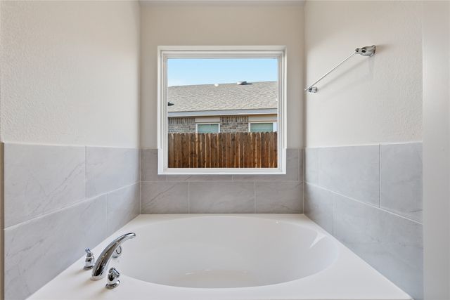 114 John Laurens Drive, Venus, TX 76084