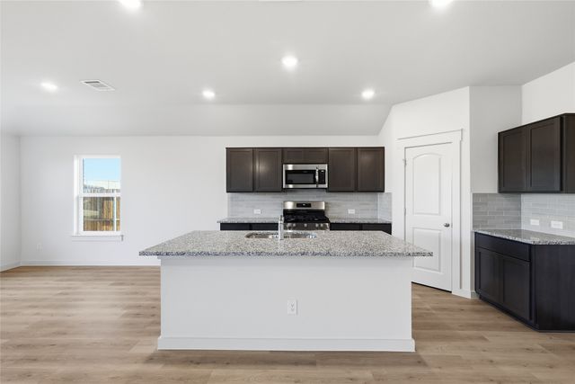 114 John Laurens Drive, Venus, TX 76084