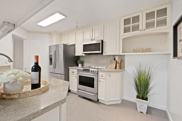 777 Morrell Avenue 309, Burlingame, CA 94010