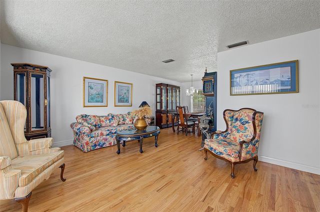 8239 VASSAR CIRCLE, Tampa, FL 33634