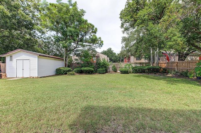 8239 VASSAR CIRCLE, Tampa, FL 33634
