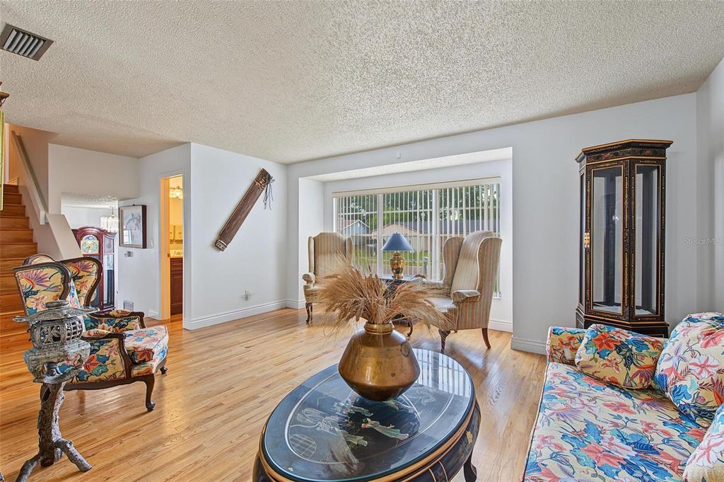 Image 17 of property listing at 8239 VASSAR CIRCLE, Tampa, FL 33634