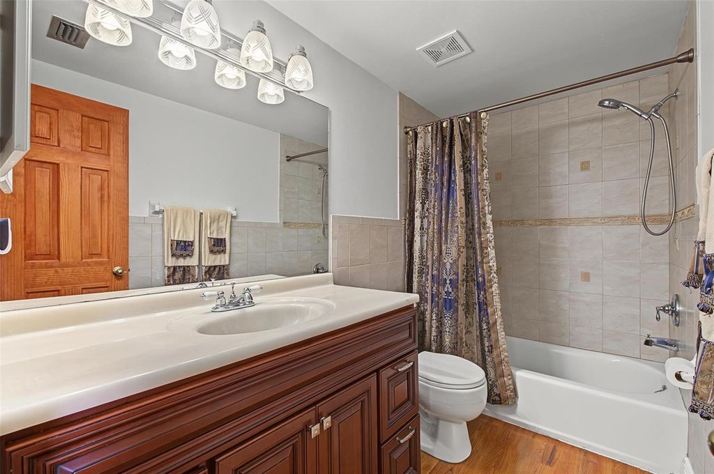 Image 25 of property listing at 8239 VASSAR CIRCLE, Tampa, FL 33634
