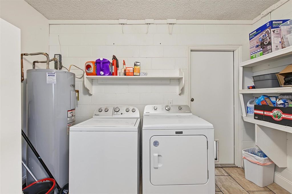 Image 27 of property listing at 8239 VASSAR CIRCLE, Tampa, FL 33634
