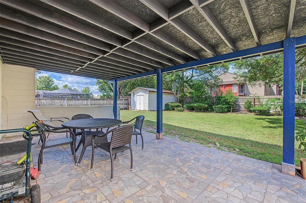 Image 28 of property listing at 8239 VASSAR CIRCLE, Tampa, FL 33634