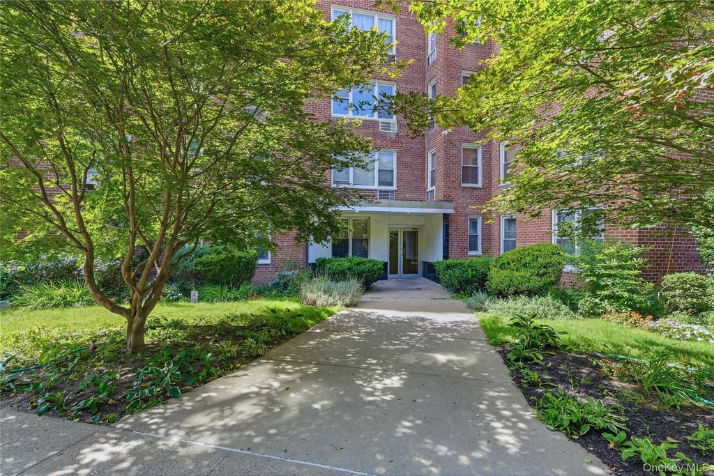 3475 Greystone Avenue 7F, Bronx, NY 10463 — exterior