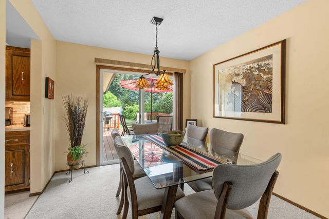 266 Cardinal Court, Chaska, MN 55318
