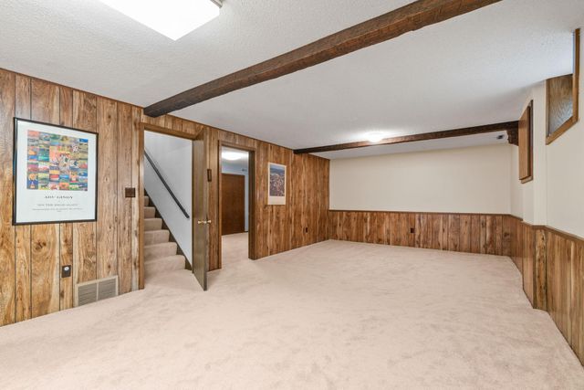 266 Cardinal Court, Chaska, MN 55318
