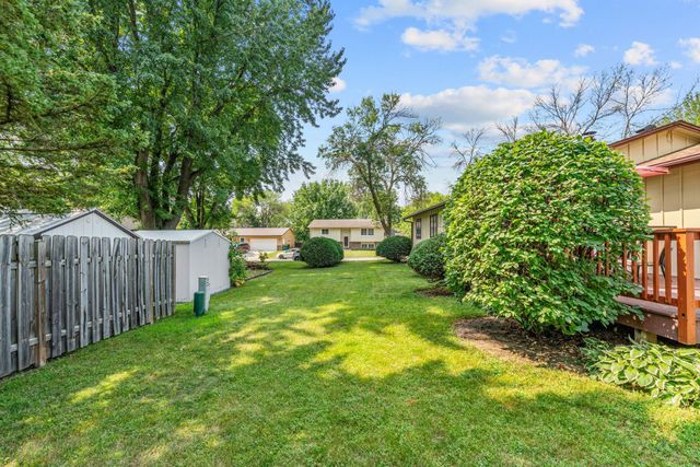 266 Cardinal Court, Chaska, MN 55318