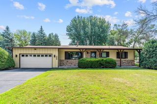 266 Cardinal Court, Chaska, MN 55318
